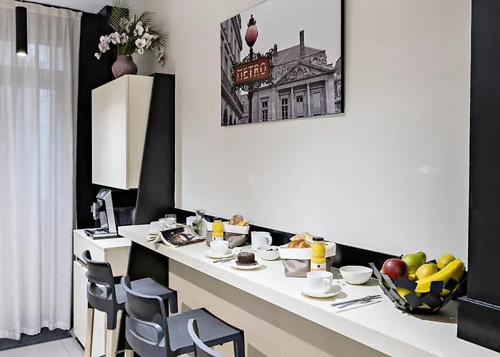 Hotel Modern 2*