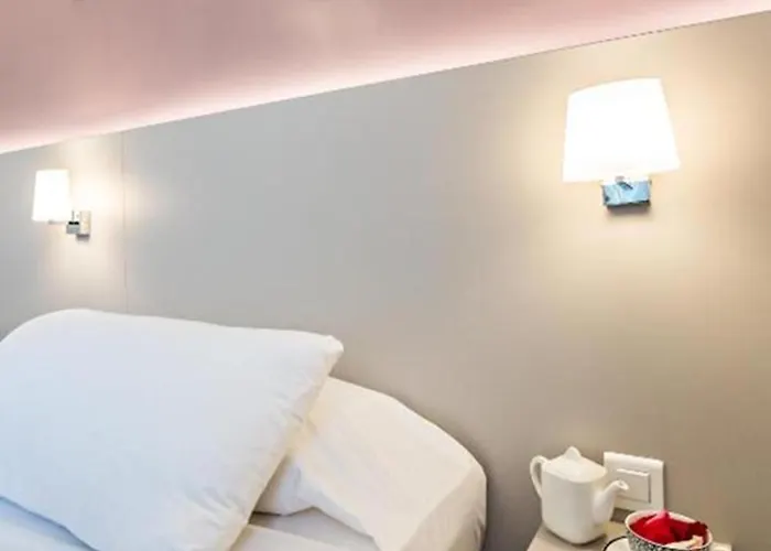 Modern Hotel