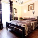 Ξενοδοχείο Modern 2*