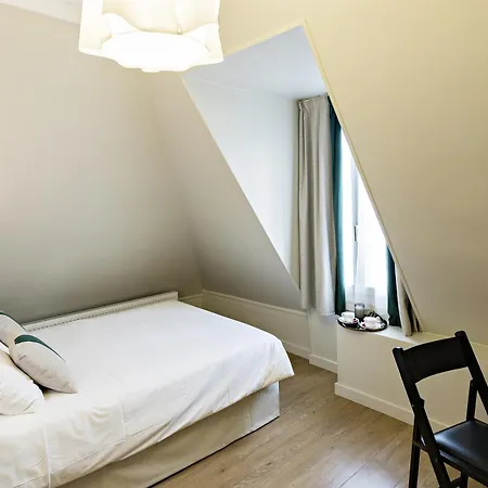 Modern Hotell 2*