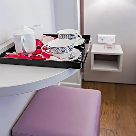 مودرن 2*