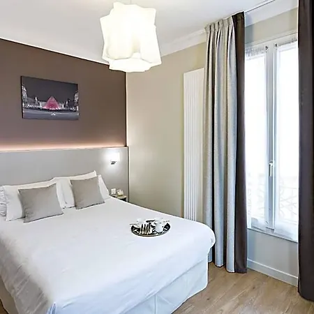 Hotel Modern 2*
